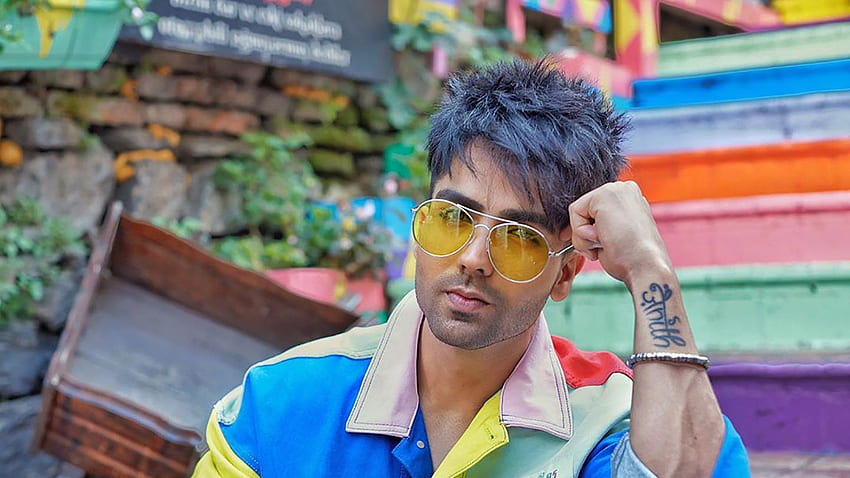 Happy Birthday, Harrdy Sandhu: Five times the singer left our heart racing  with his shirtless pictures | The Times of India