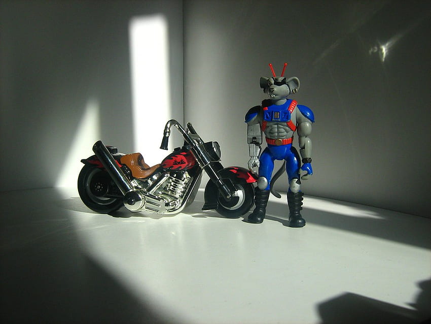 Galoob Toys: Biker Mice From Mars: Modo Figure And Bike 19 HD wallpaper