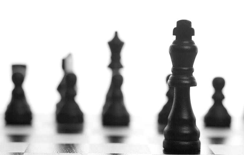 Selective focus graphy of King black chess piece HD wallpaper