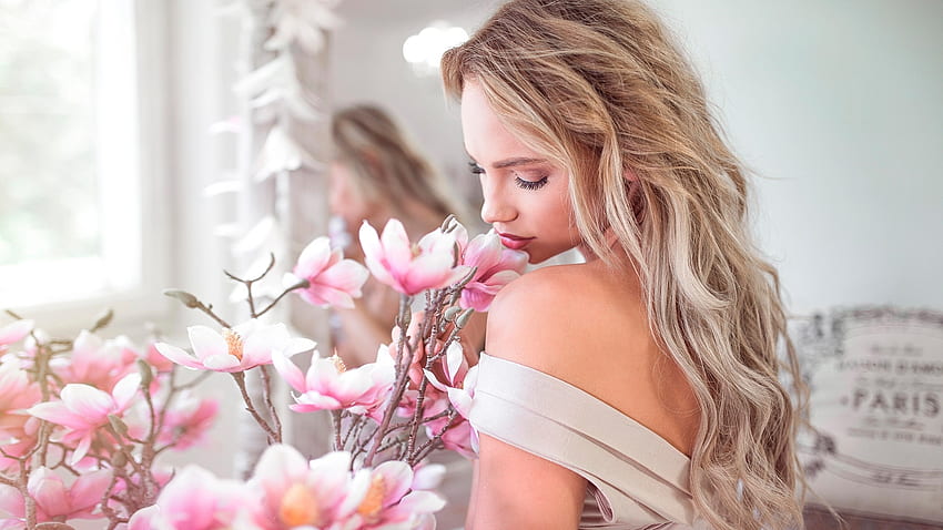 Piękno, biały, model, blondynka, dziewczyna, wiosna, magnolia, kobieta, różowy, kwiat Tapeta HD