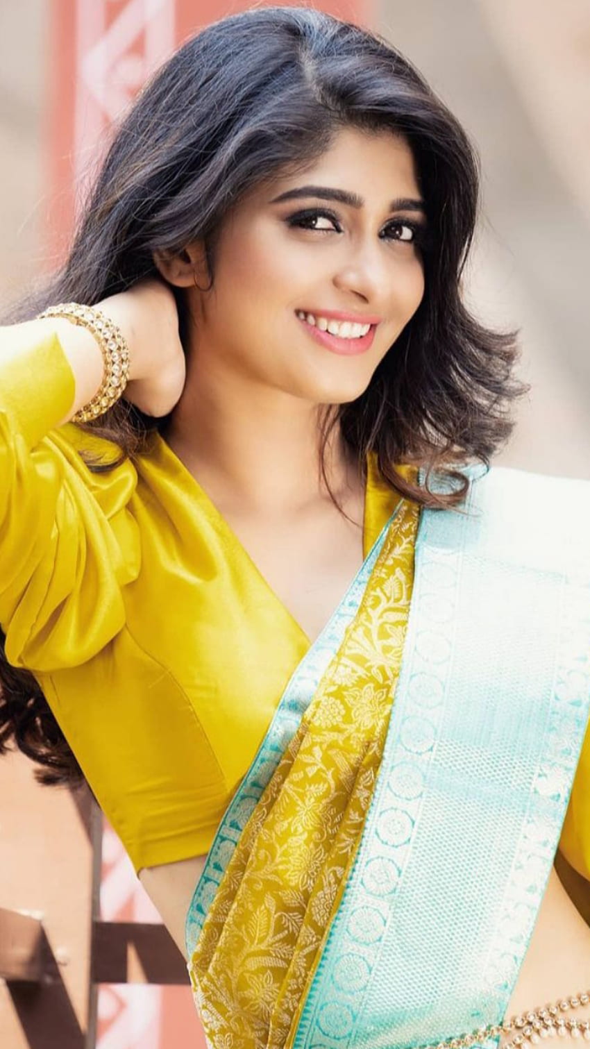 Aditi prabhudeva, actress, beautiful, facial expression, hair HD phone wallpaper