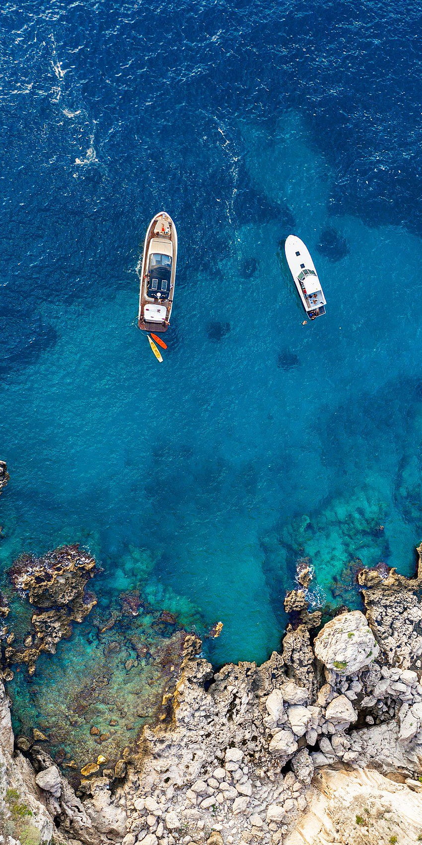 カプリ、イタリア。 険しい風景と入り江で有名なイタリアのナポリ湾にある島、カプリ島を訪れてください。 ロイヤル カリビアン クルーズ、島、ロイヤル カリビアン HD電話の壁紙