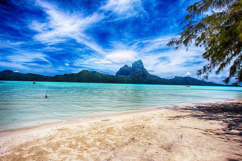 Bora Bora South Pacific Paradise Island, island, blue, sand, tropical, tahiti, beach, islands, ocean, sea, white, pacific, exotic, paradise, south, lagoon, bora bora, polynesia HD wallpaper