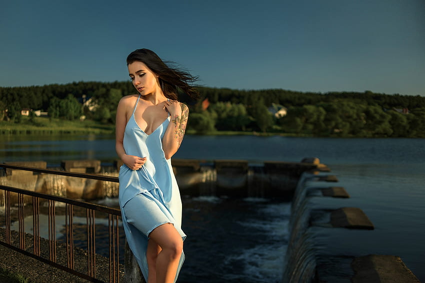 Aleksa Terechuk in Blue, à l'extérieur, modèle, robe, brune Fond d'écran HD