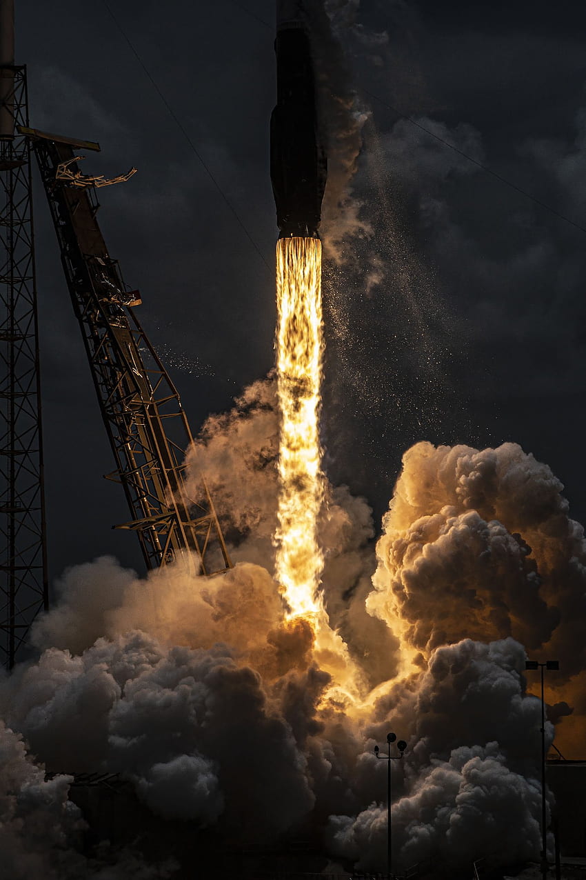 SpaceX - Lebih banyak peluncuran hari ini → / Twitter, Falcon Heavy Launch wallpaper ponsel HD