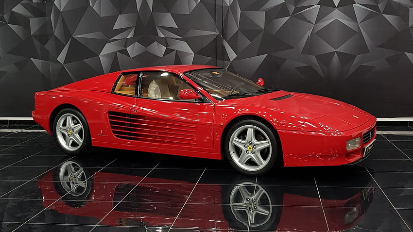 Ferrari 348 TS - ホワイトグロスラップ 高画質の壁紙