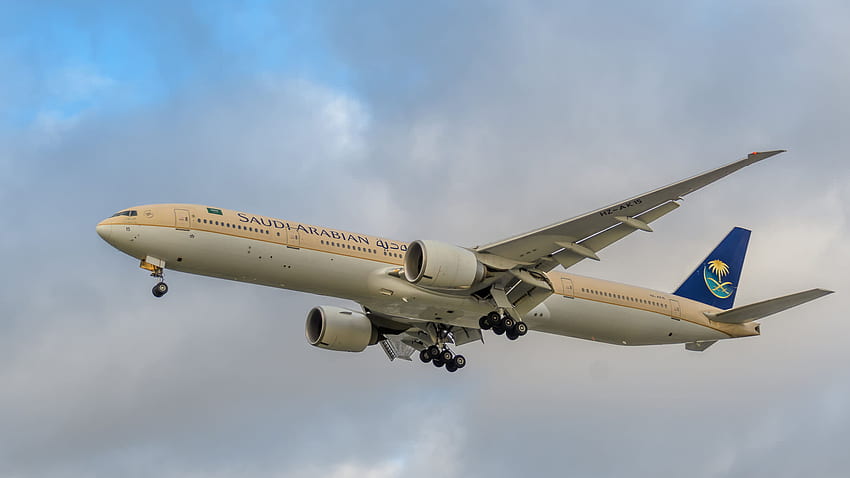 Saudia Boeing 777 368(ER) SkyTeam Virtual, Saudia Airlines HD wallpaper
