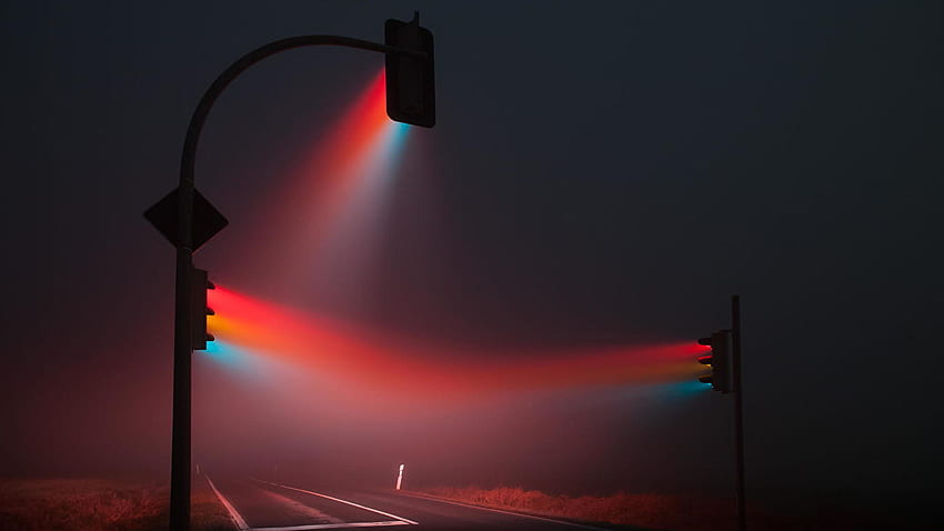 Luzes da rua na neblina:, rua nebulosa papel de parede HD