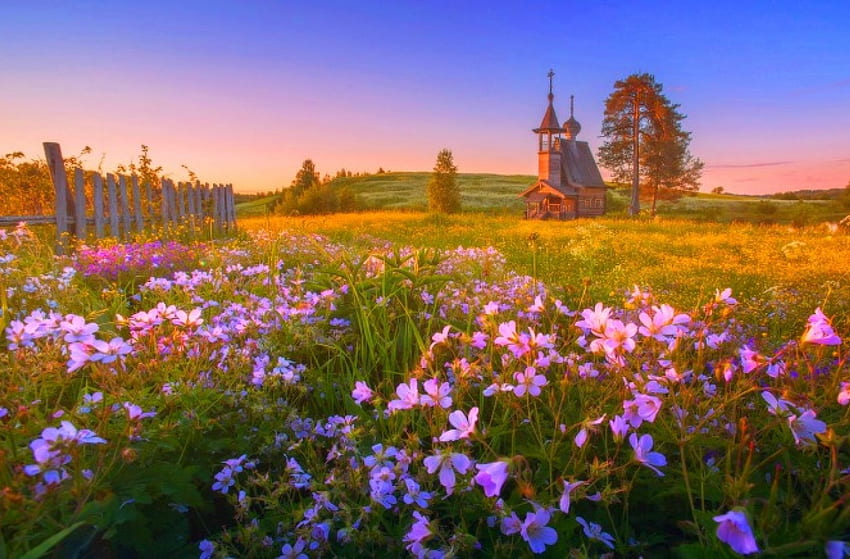 Spring Sunset, colinas, prado, velha igreja, linda, flores silvestres, primavera, cerca, árvores, flores, pasto, pôr do sol papel de parede HD