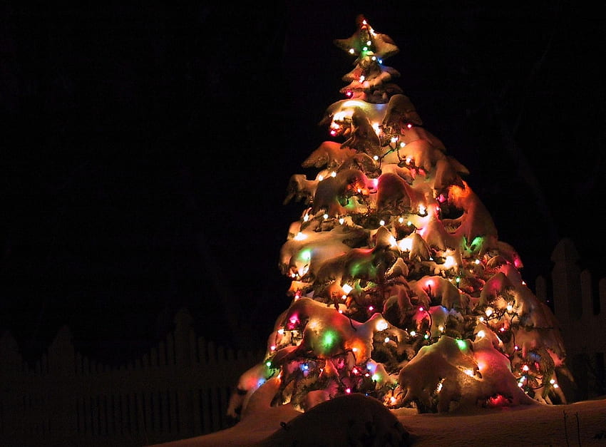 Holidays, Night, Snow, Christmas, Holiday, Christmas Tree, Garland, Street, Garlands HD wallpaper