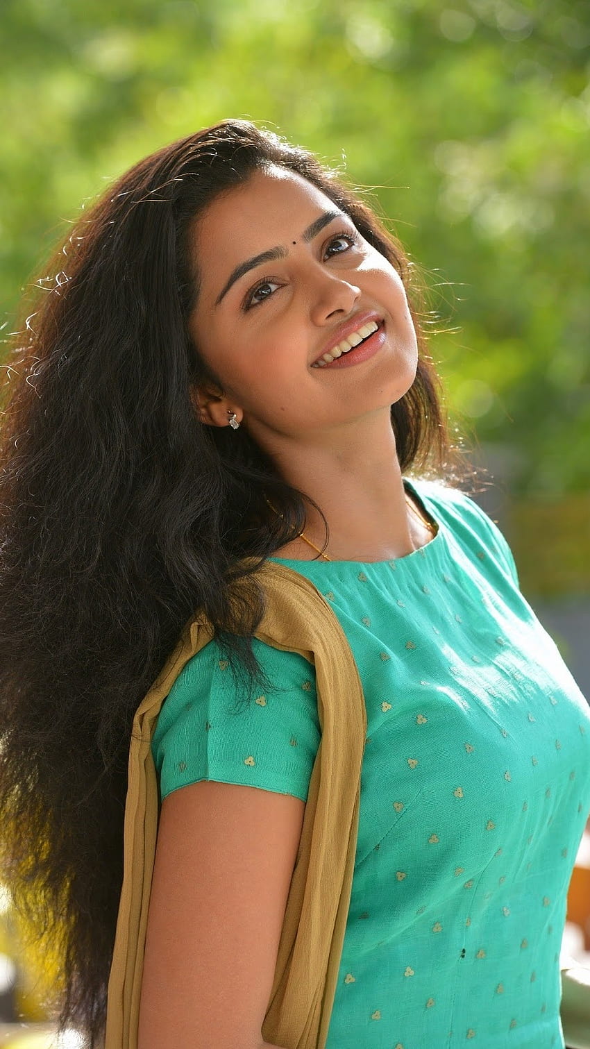 Anupama Parameswaran, Heldin von Anupama Süd HD-Handy-Hintergrundbild