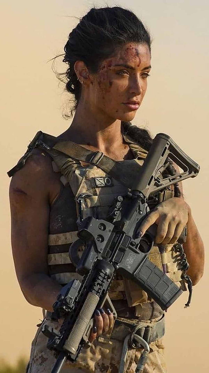 Militärisches Mädchentelefon und HD-Handy-Hintergrundbild