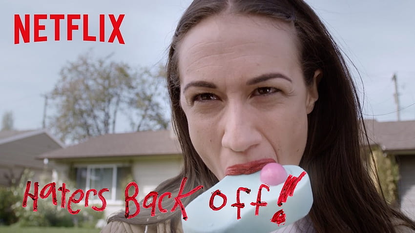 Recenzja Haters Back Off – gwiazda YouTube dokonuje przezabawnego transferu do Netflix. Komedia telewizyjna Tapeta HD