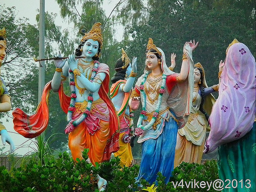 รูปปั้น Radha Krishna ใน Prem Mandir Vrindavan - Trap, Mathura วอลล์เปเปอร์ HD