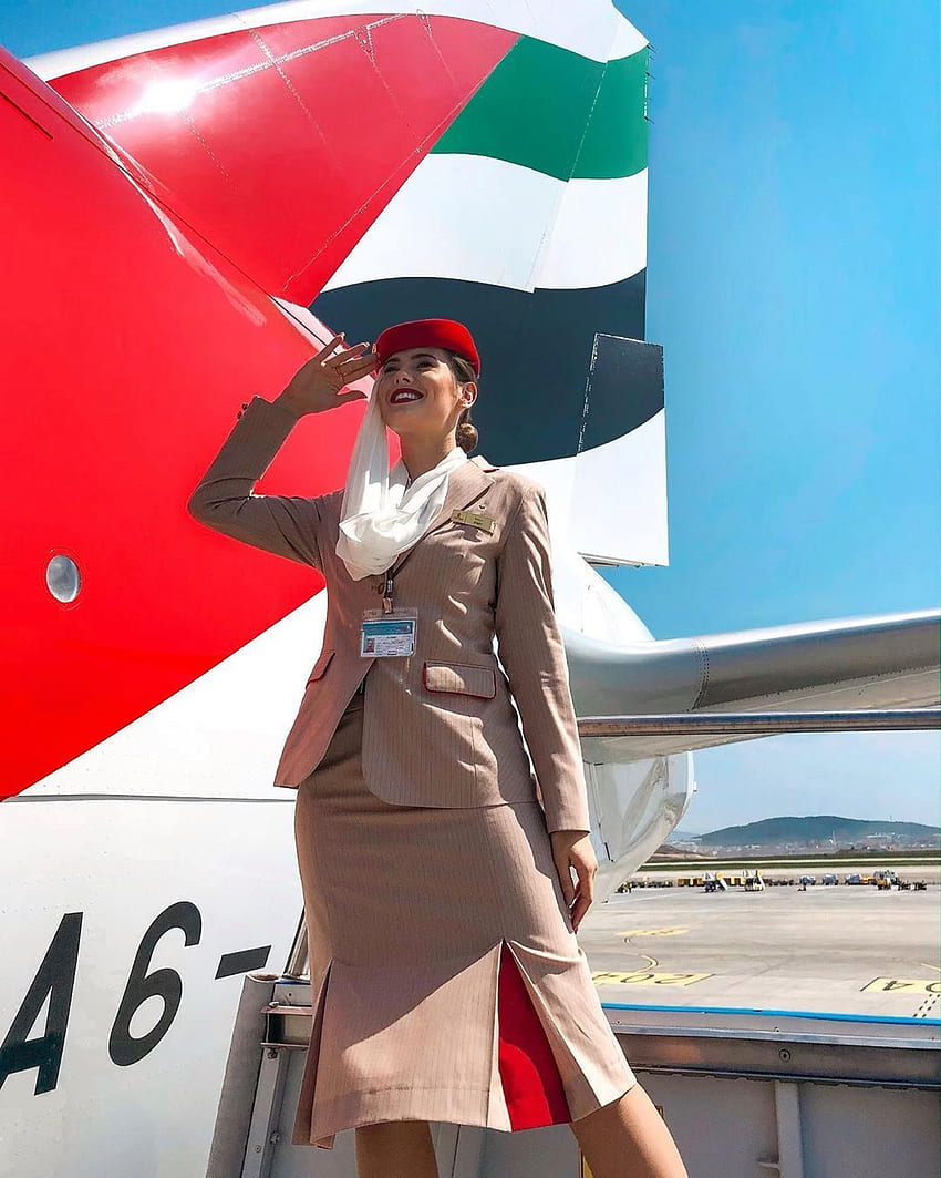 Стюардесата на Emirates, която стана сензация в Instagram с реактивен самолет, Cabin Crew HD тапет за телефон