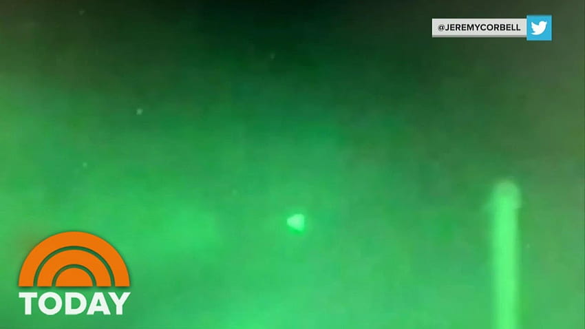 Durchgesickert: Pentagons UFO-Untersuchung in neuem Licht und Video - YouTube, Real UFO HD-Hintergrundbild