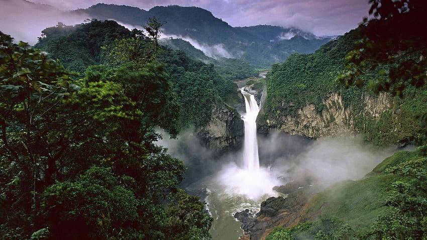 Водопад в тропическите гори на Амазонка, Амазонка HD тапет