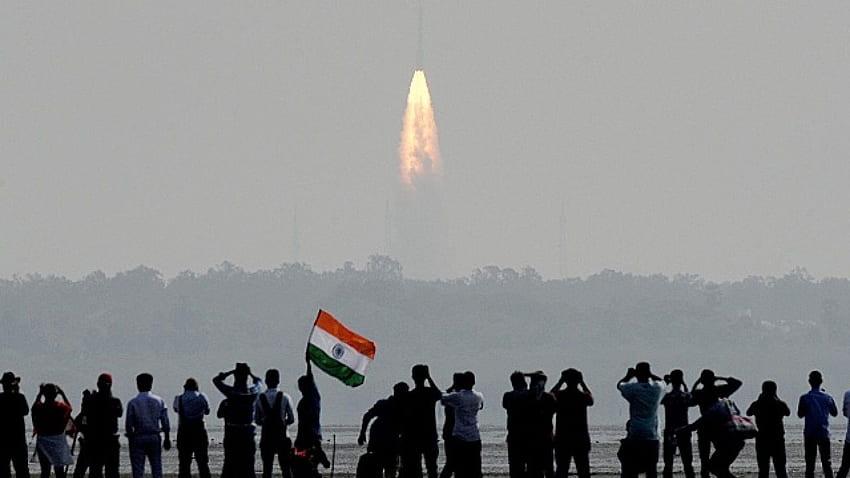 В . GSLV Mk III: ISRO изстрелва най-мощния в Индия HD тапет