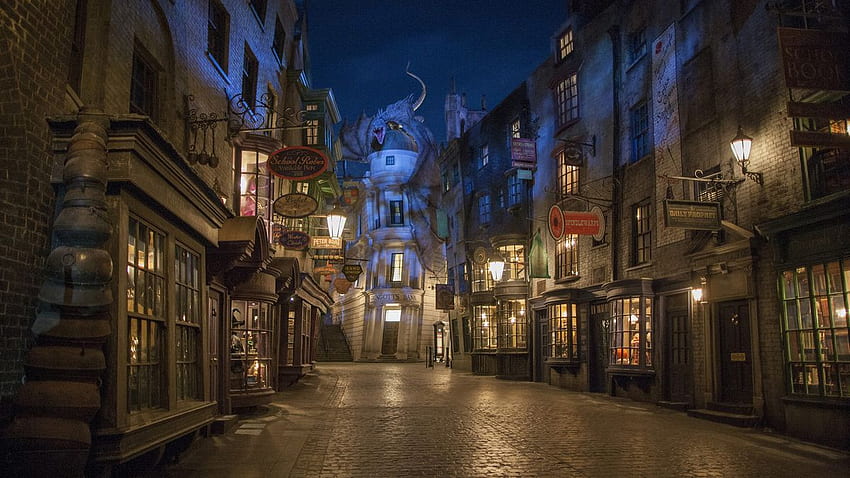 A first look inside the ambitious Harry Potter theme park opening, Diagon Alley Harry Potter HD wallpaper