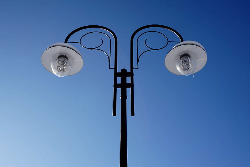 стълб за лампа, електрически крушки, небе, улична лампа, улично осветление HD тапет