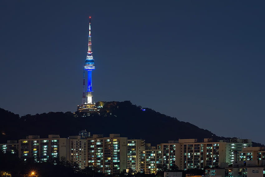 Visite de la tour N de Séoul (tour Namsan) Fond d'écran HD