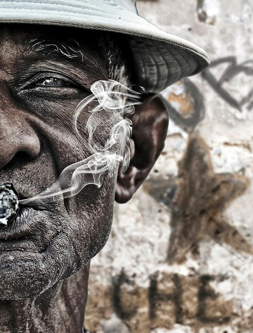 Smutny palący mężczyzna, palący mężczyźni Tapeta na telefon HD