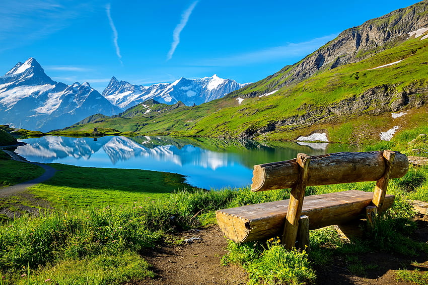 Lago Bachalpsee, Svizzera, panca, colline, paesaggio, bellissimo, erba, primavera, serenità, montagna, lago, estate, Svizzera, riposo, riflessione, vista, cielo, godere Sfondo HD