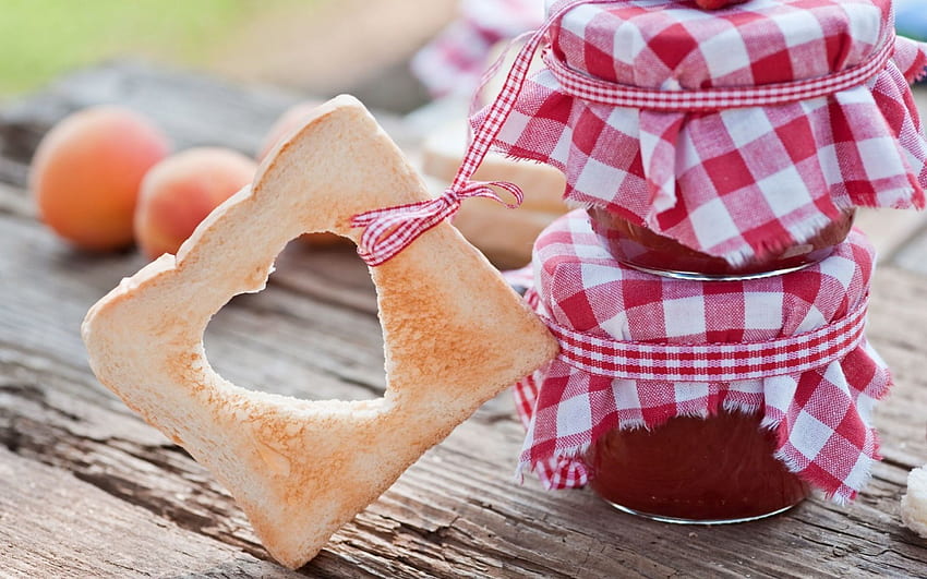 Bread And Jam Heart Shape . Love for Mobile and HD wallpaper