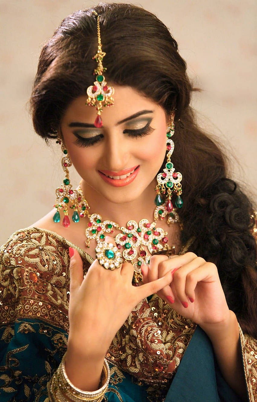 picshub ` L'actrice pakistanaise la plus mignonne Sajal Ali Fond d'écran de téléphone HD