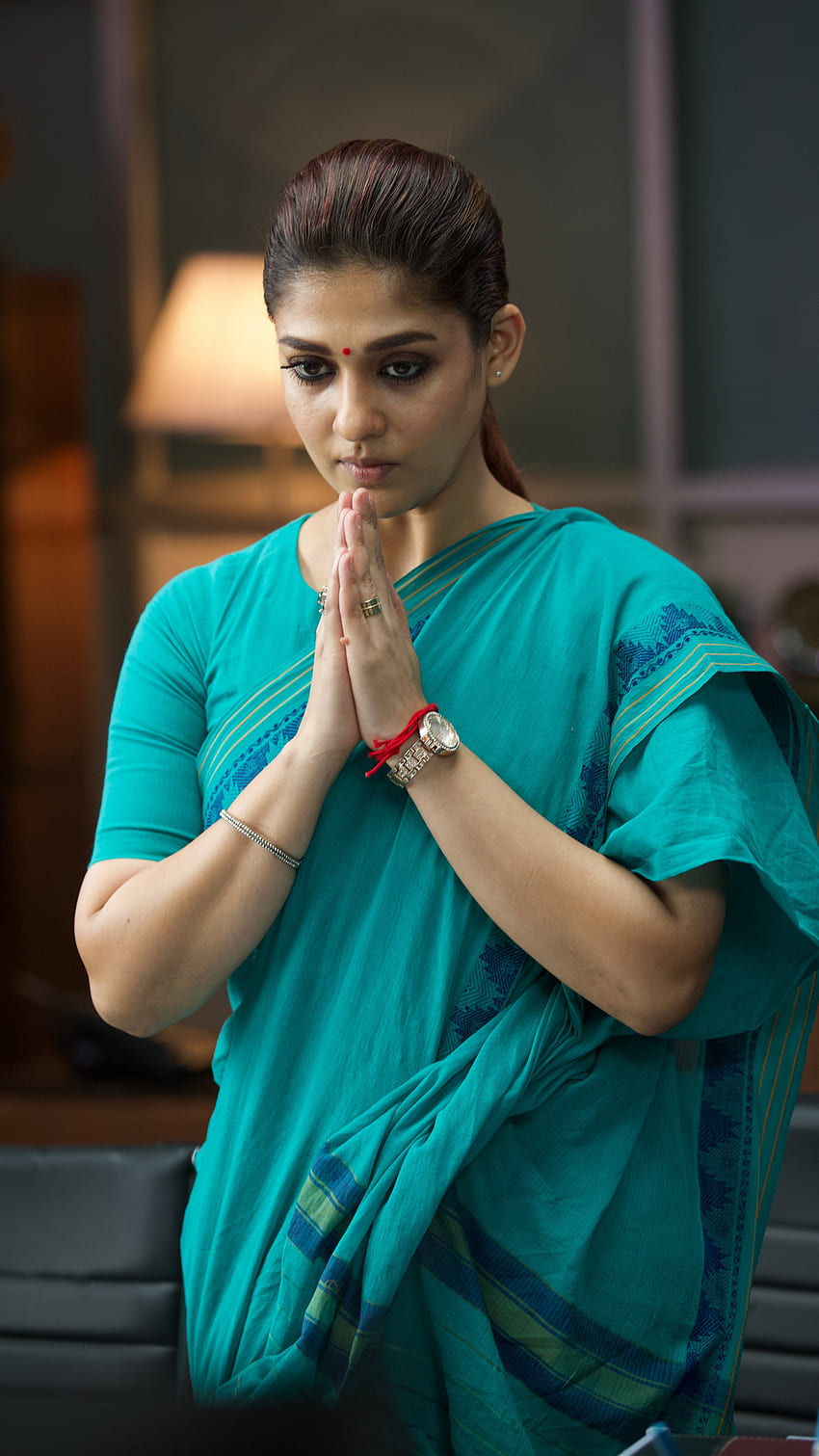 Nayanthara, piękna aktorka Tapeta na telefon HD