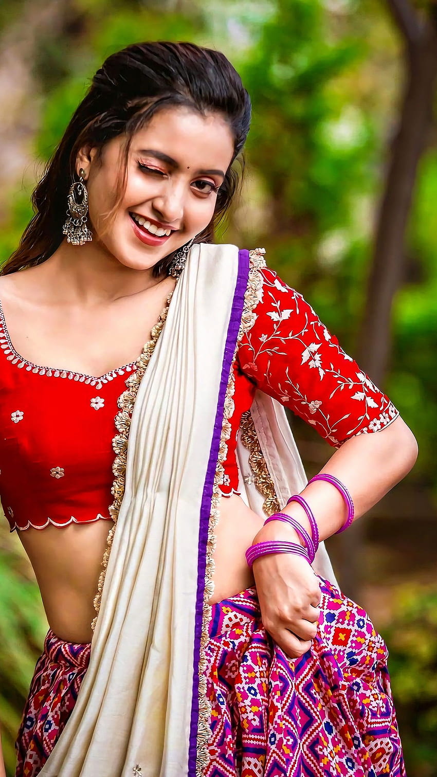 Deepika Pilli, Telugu oyuncusu HD telefon duvar kağıdı