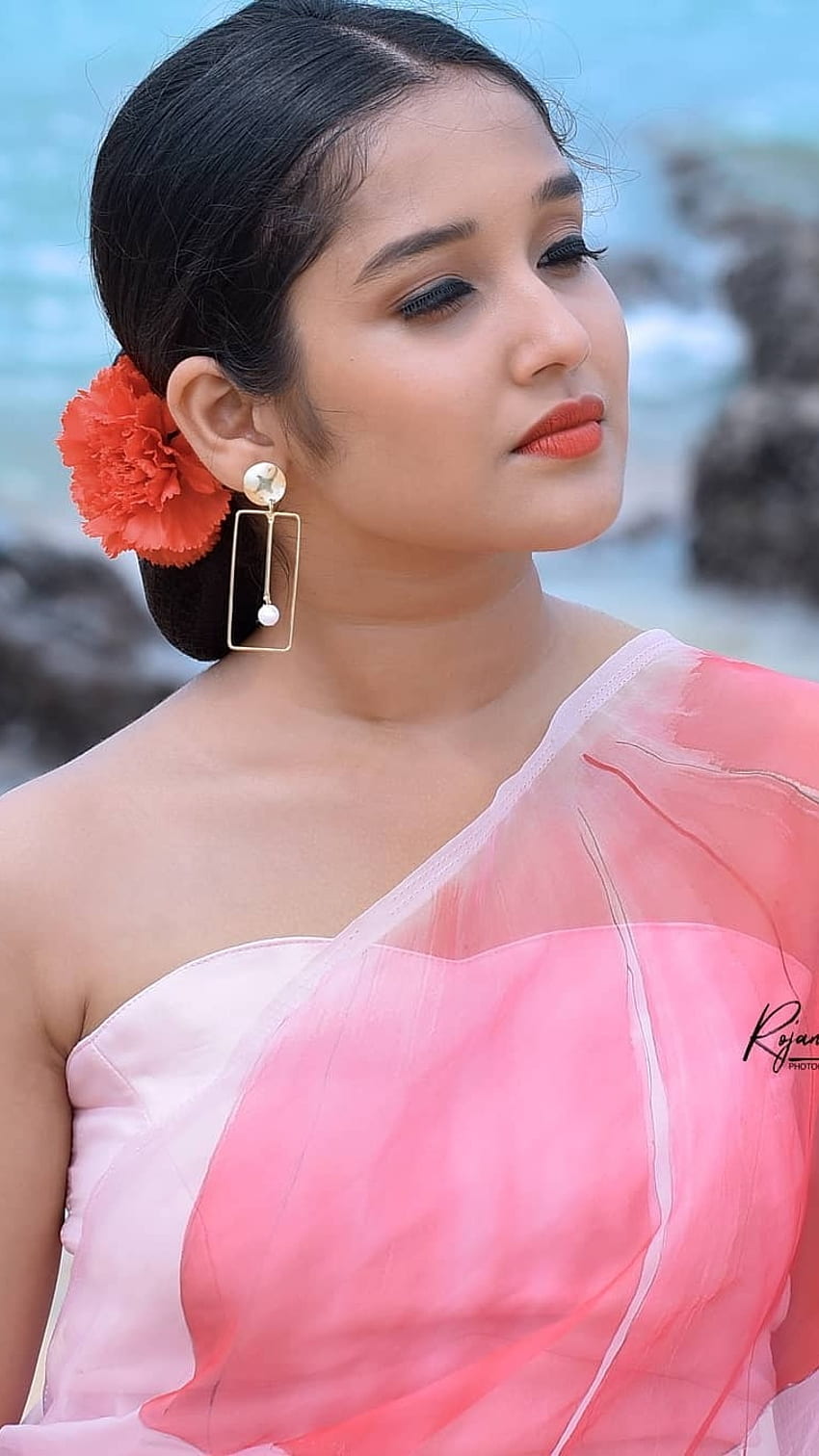 Anikha Surendran, różowe sari Tapeta na telefon HD