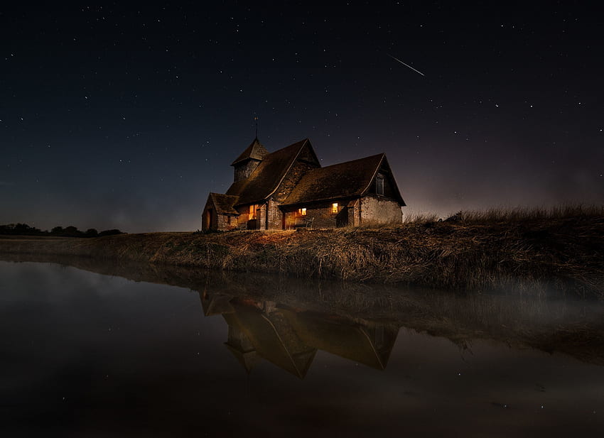 Lakeside house, reflections, night HD wallpaper