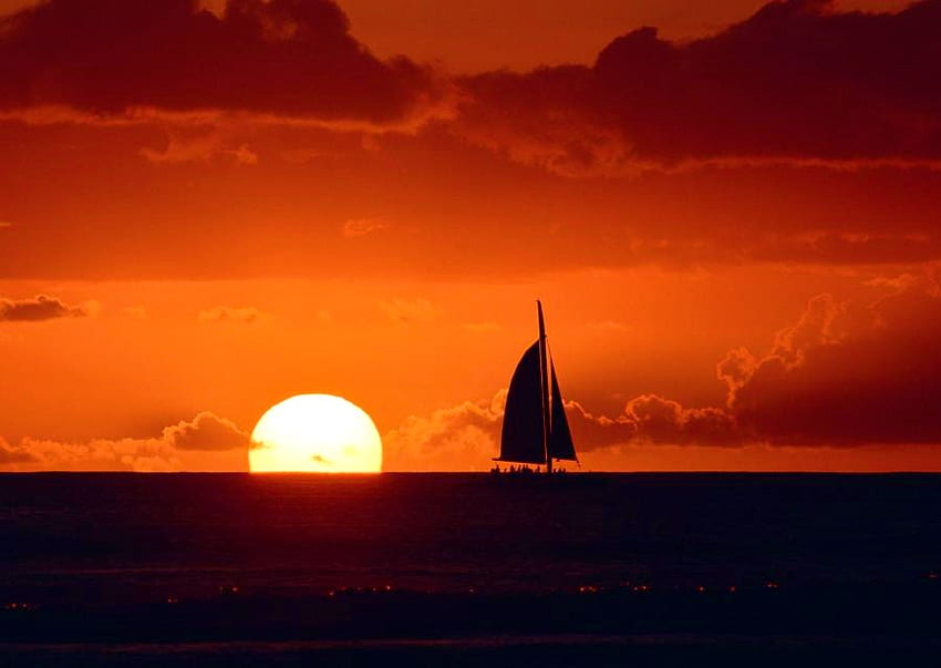 ท้องฟ้าสีแดงในเวลากลางคืนชาวเรือมีความสุข ท้องฟ้าสีแดง เรือใบ มหาสมุทร พระอาทิตย์ตก วอลล์เปเปอร์ HD