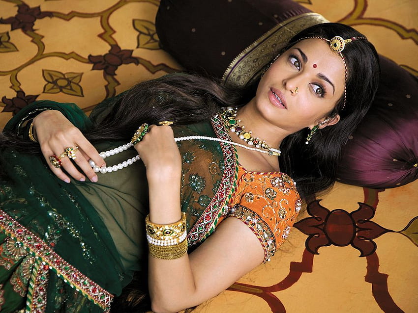 Aishwarya rai in jodha akbar - Aishwarya Rai - Zimbio. Bollywood actress, Jodha akbar, Jodhaa akbar HD wallpaper