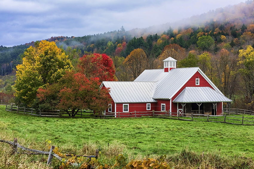A barn in autumn, autumn, USA, peaceful, village, serenity, Vermont, barn, fall, beautiful, mountain, red HD wallpaper