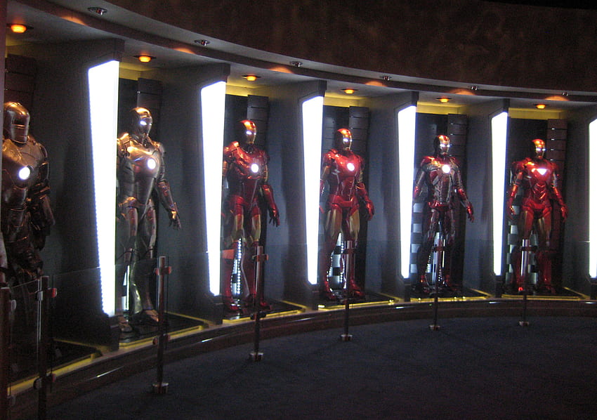 Disneyland Tony Stark's HALL OF ARMOR Exhibit, Iron Man Suits HD wallpaper