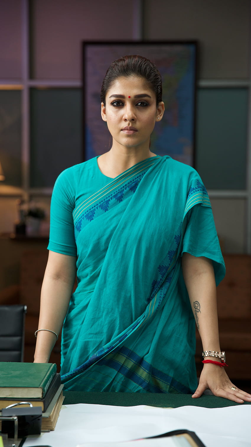 Наянтара, южноиндийска героиня HD тапет за телефон