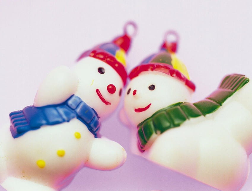 ಌ.Cute Couple Snowmen .ಌ, winter, graphy, winter holidays, abstract, adorable, winter time, hats, sweet, white, creative pre-made, mind teasers, love four seasons, christmas, scarves, red, xmas and new year, lovely, splendor HD wallpaper