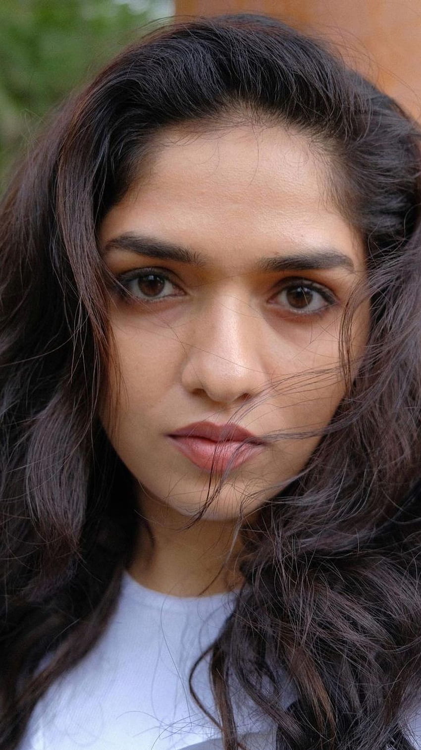 Sunaina, tamilische Schauspielerin HD-Handy-Hintergrundbild