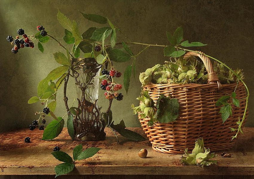 STILL LIFE, basket filled with hazelnuts, summer, brambles, blackberries HD wallpaper