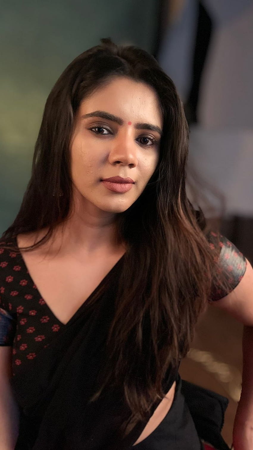 Soundarya nanjundan, tamil actress, saree lover HD phone wallpaper