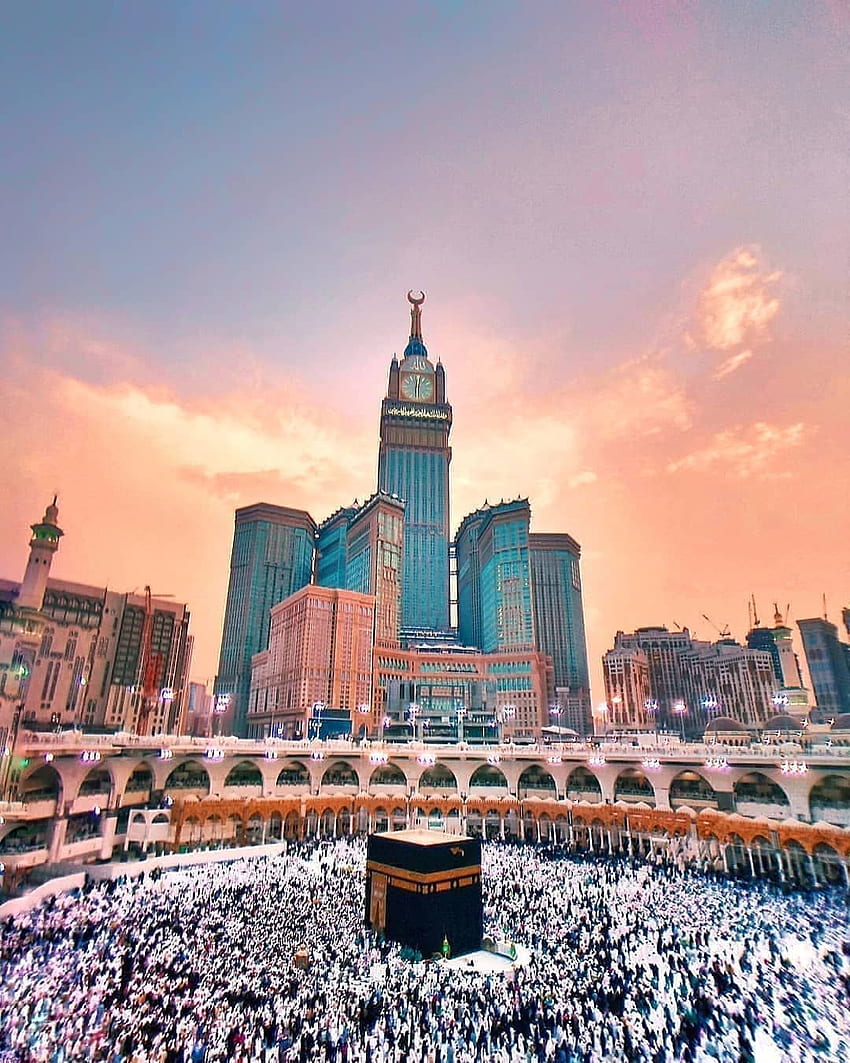 Pilgrims of the Sacred House of God in Makkah Al-Mukarramah in the Kingdom  of Saudi Arabia, the Holy Mosque of Mecca, performing the rituals of Hajj  and Umrah, Islamic holy places -