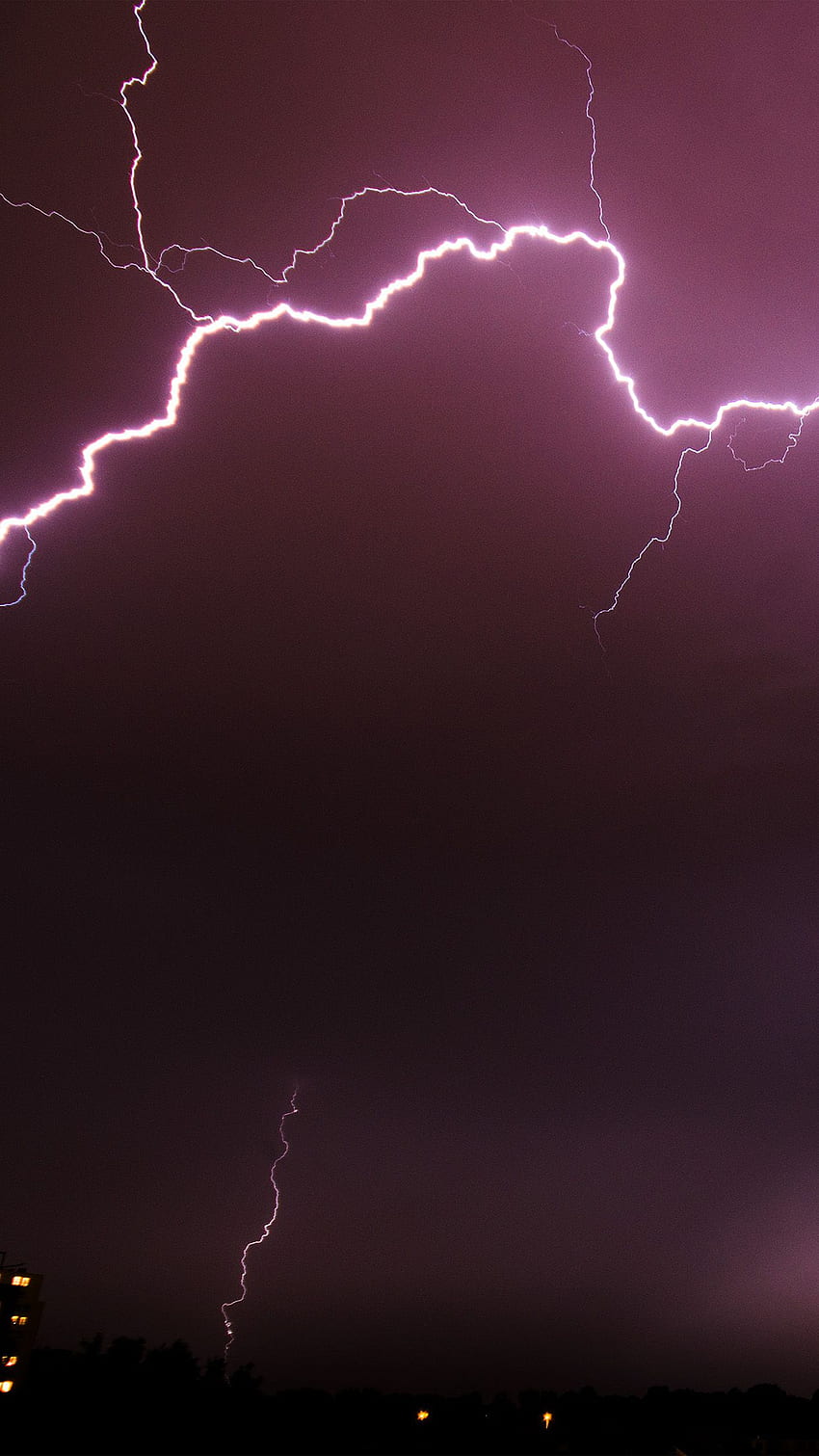 Electric Storm iPhone, Lightning 8 HD phone wallpaper