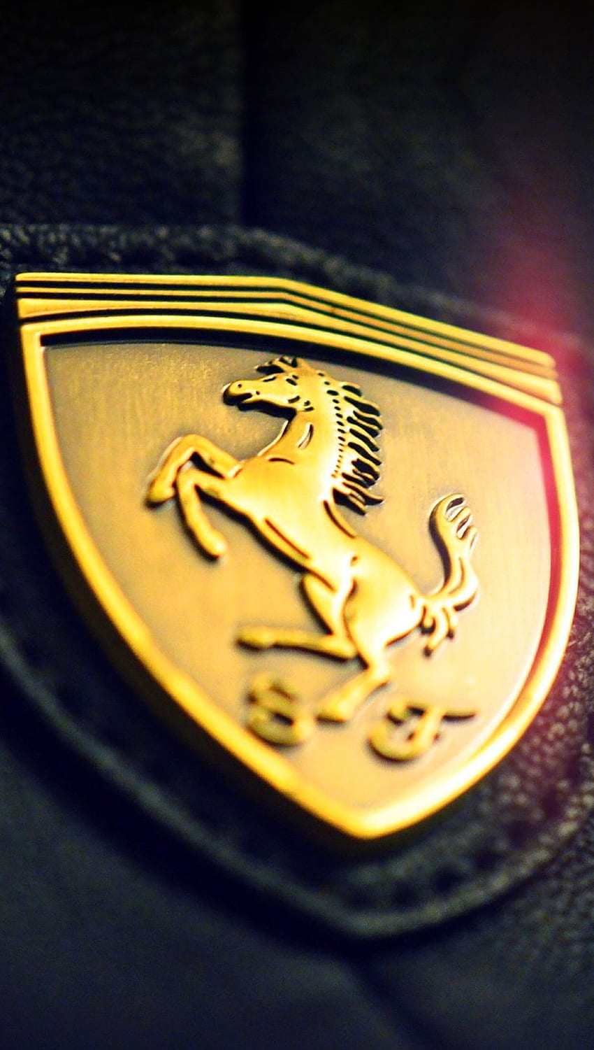 Gold Ferrari logo. Ferrari, Gold , iPhone HD phone wallpaper