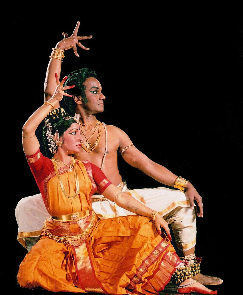 Arte y cultura de la India: lea artículos sobre arte y cultura de la India, yoga, meditación, Bhagavad Gita, espiritualidad y R. Danza mundial, Danza de la India, Danza clásica de la India, Danza folclórica fondo de pantalla del teléfono