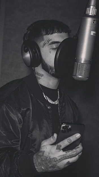 Anuel AA Wallpaper HD APK for Android Download
