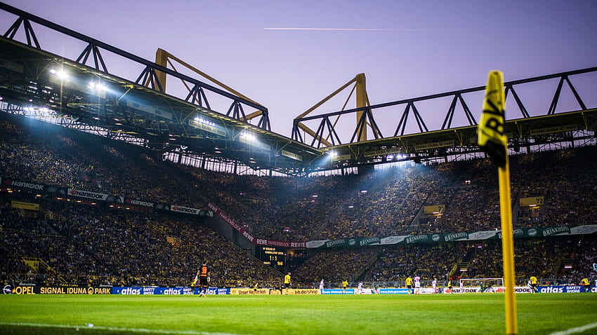 Bundesliga. Signal Iduna Park: a casa com paredes amarelas do Borussia Dortmund papel de parede HD