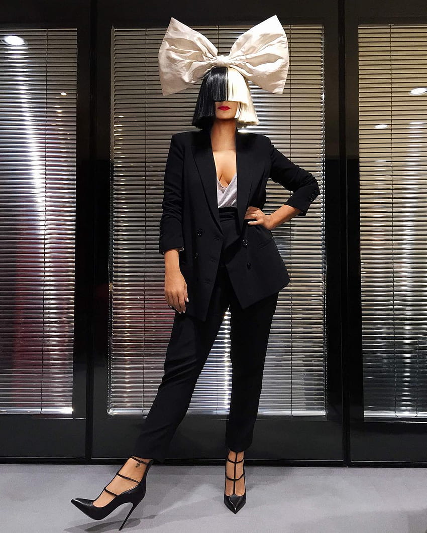 9 Ways The Mysterious Sia Furler Earned $30 Million | TheRichest