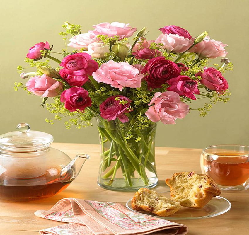 夏の朝、おやつ、ピンク、お茶、バラ、パン、赤、花、カップ 高画質の壁紙